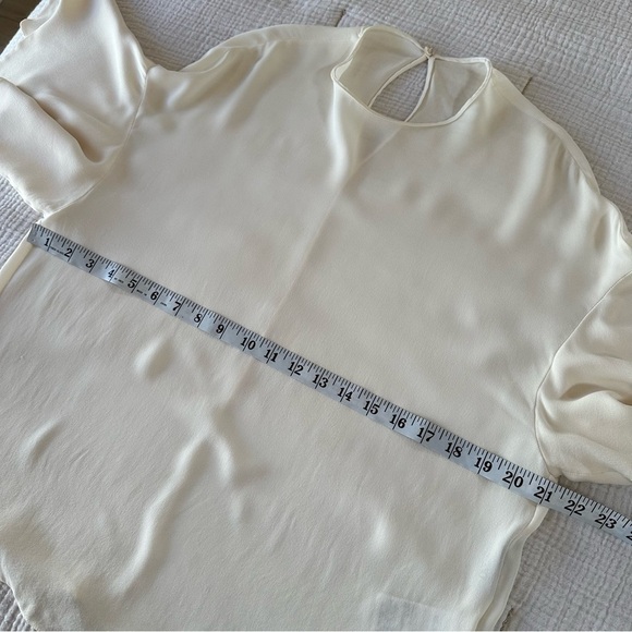 Valentino 100% Silk Scalloped Blouse IT 40 / US 4 - Picture 8 of 10